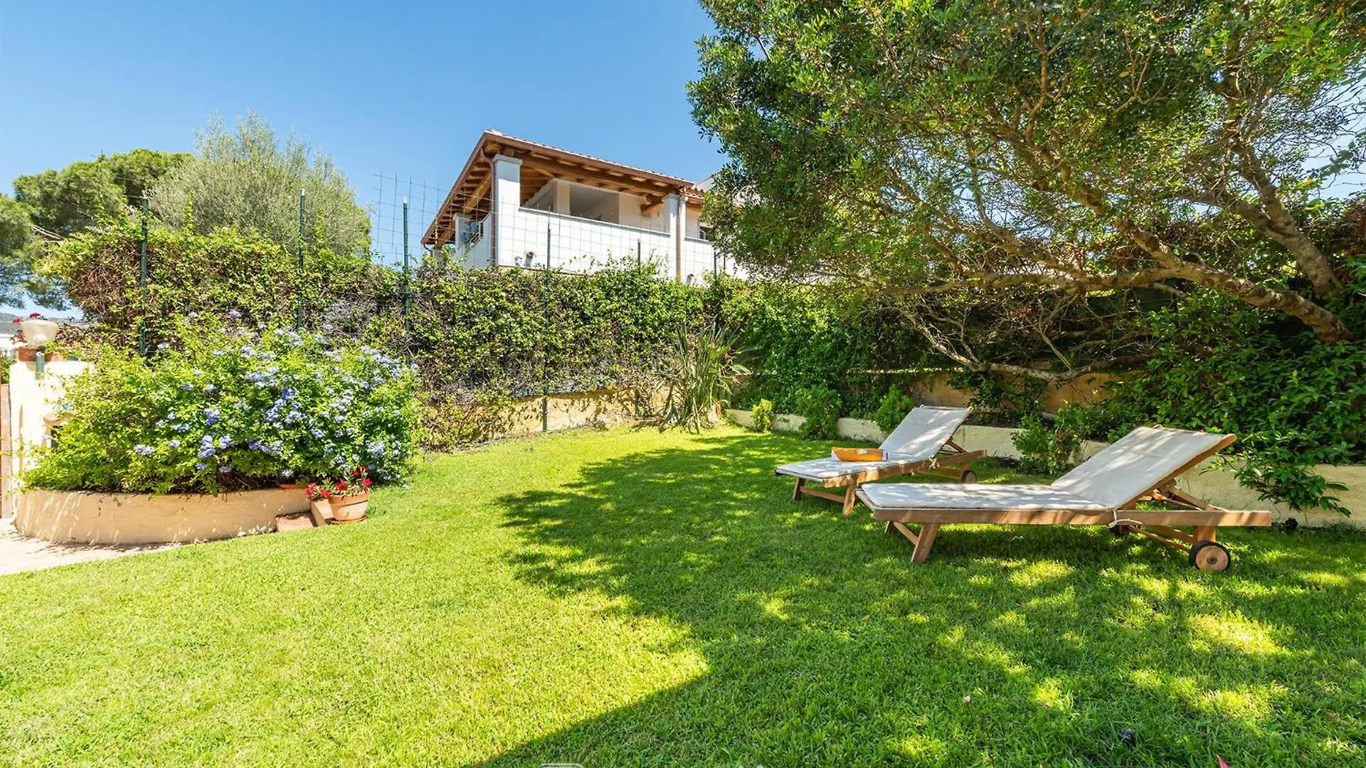 Family Retreat Home By Propertize Villa Olbia